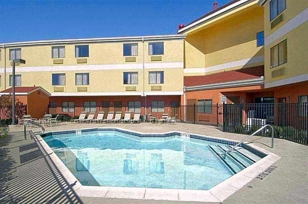 Red Roof Inn Houston - Westchase Buitenkant foto